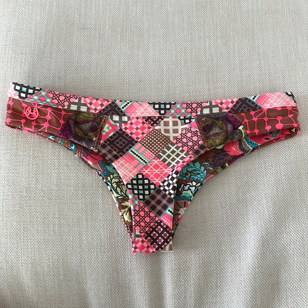 Maaji Bikini Bottom size small.